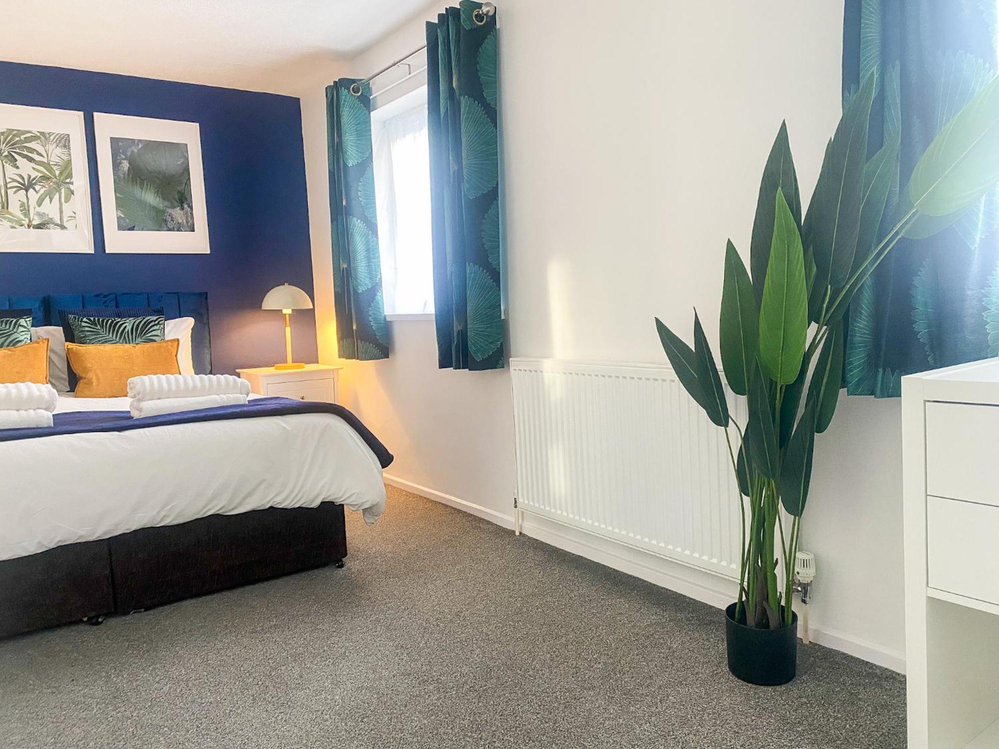 Holiday home Phoenix House - 2 Double Bedroom House - Business And Corporate Travellers