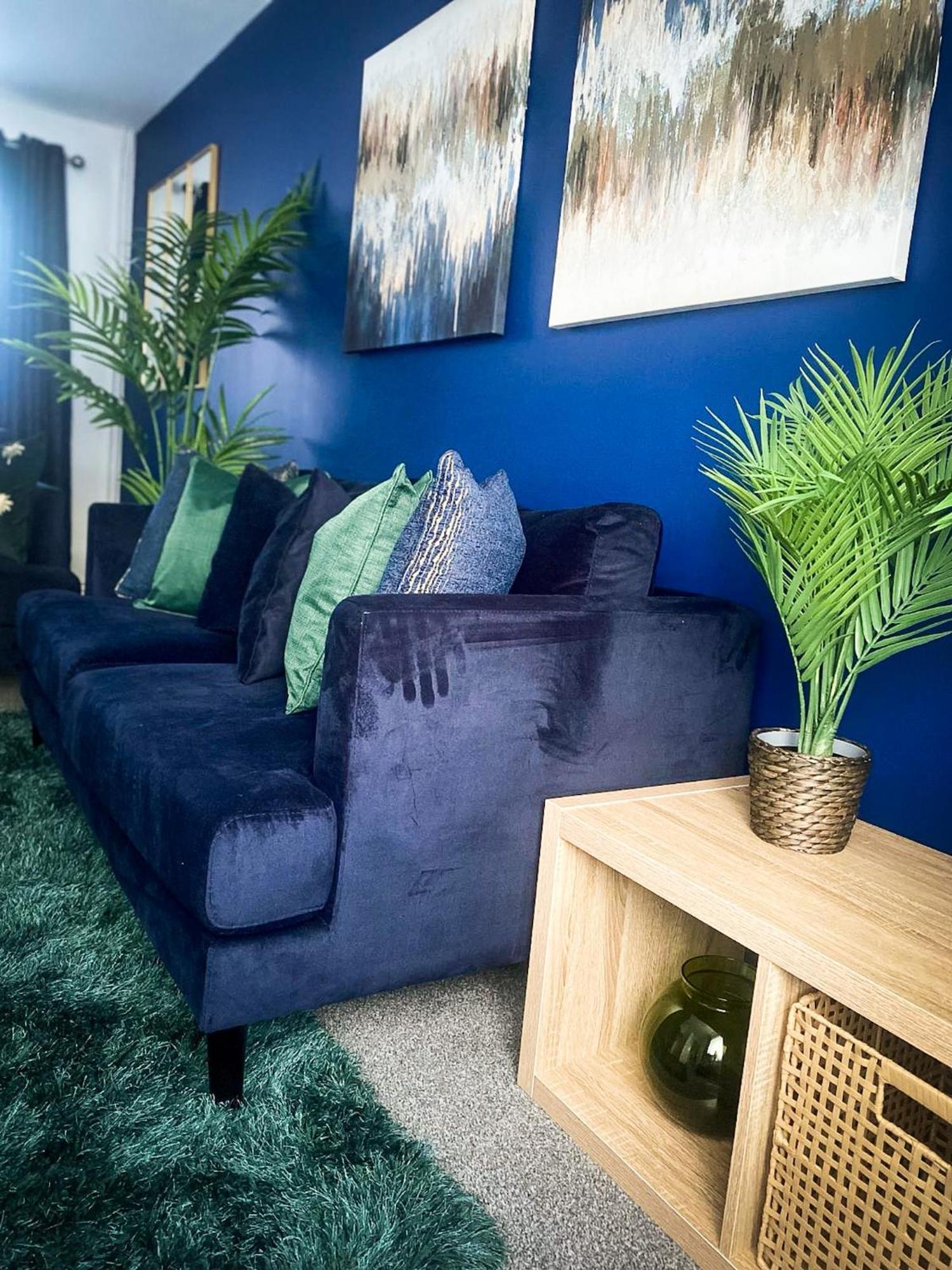 Phoenix House - 2 Double Bedroom House - Business And Corporate Travellers Holiday home *