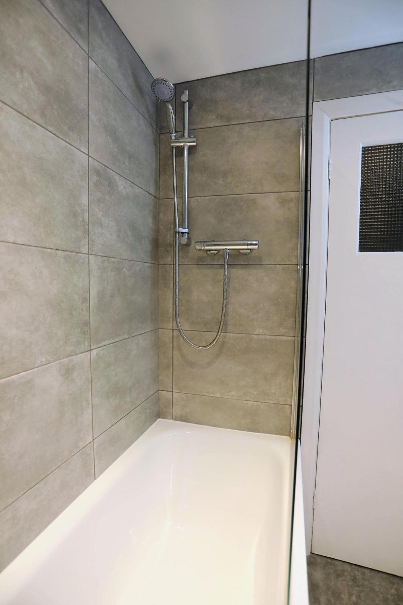 Phoenix House - 2 Double Bedroom House - Business And Corporate Travellers Holiday home