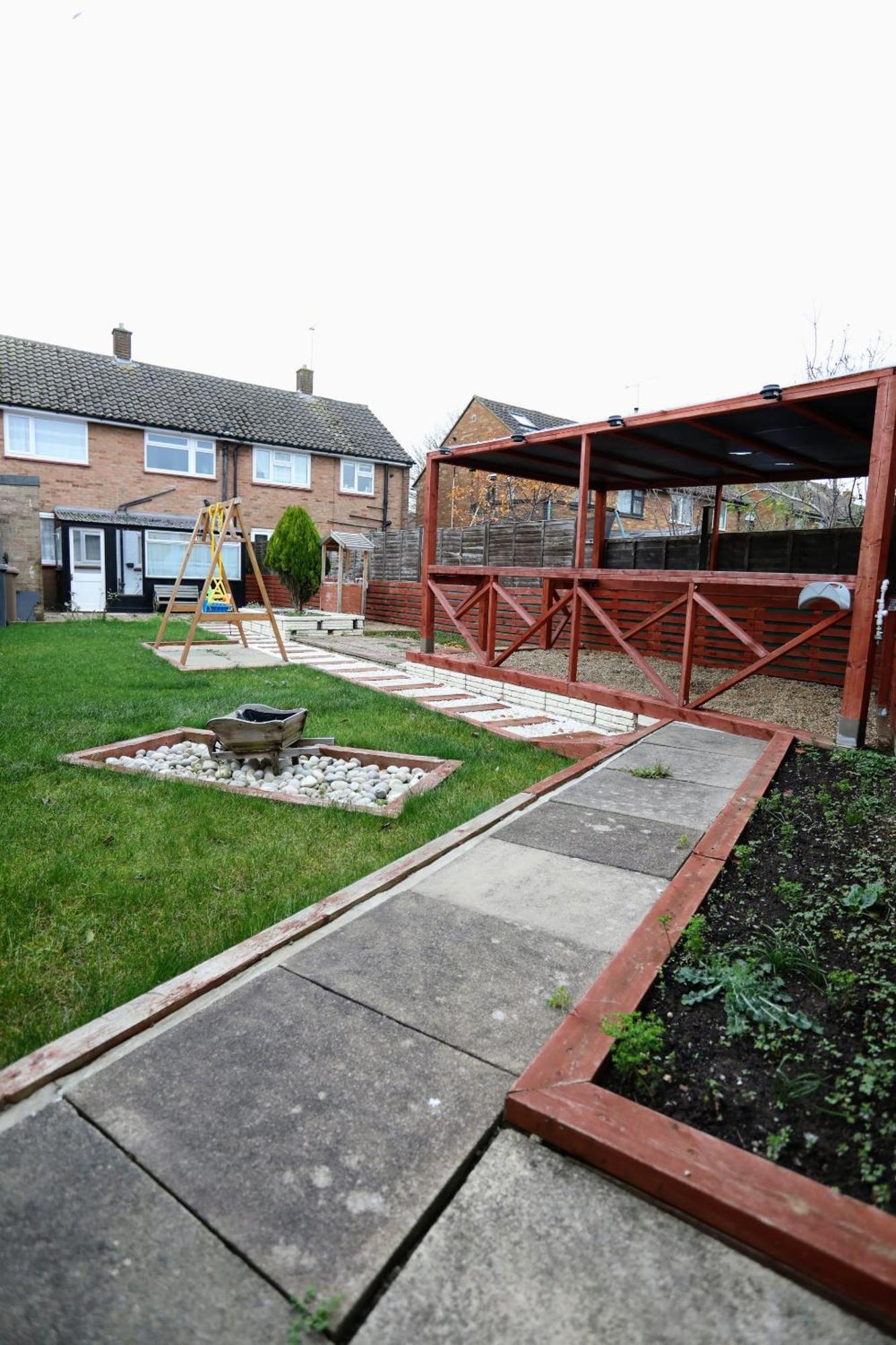 Holiday home Phoenix House - 2 Double Bedroom House - Business And Corporate Travellers